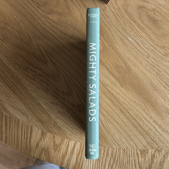 Mighty Salads Recipr cookbook – 60 new ways to turn salad into dinner. ISBN - Picture 4 of 5